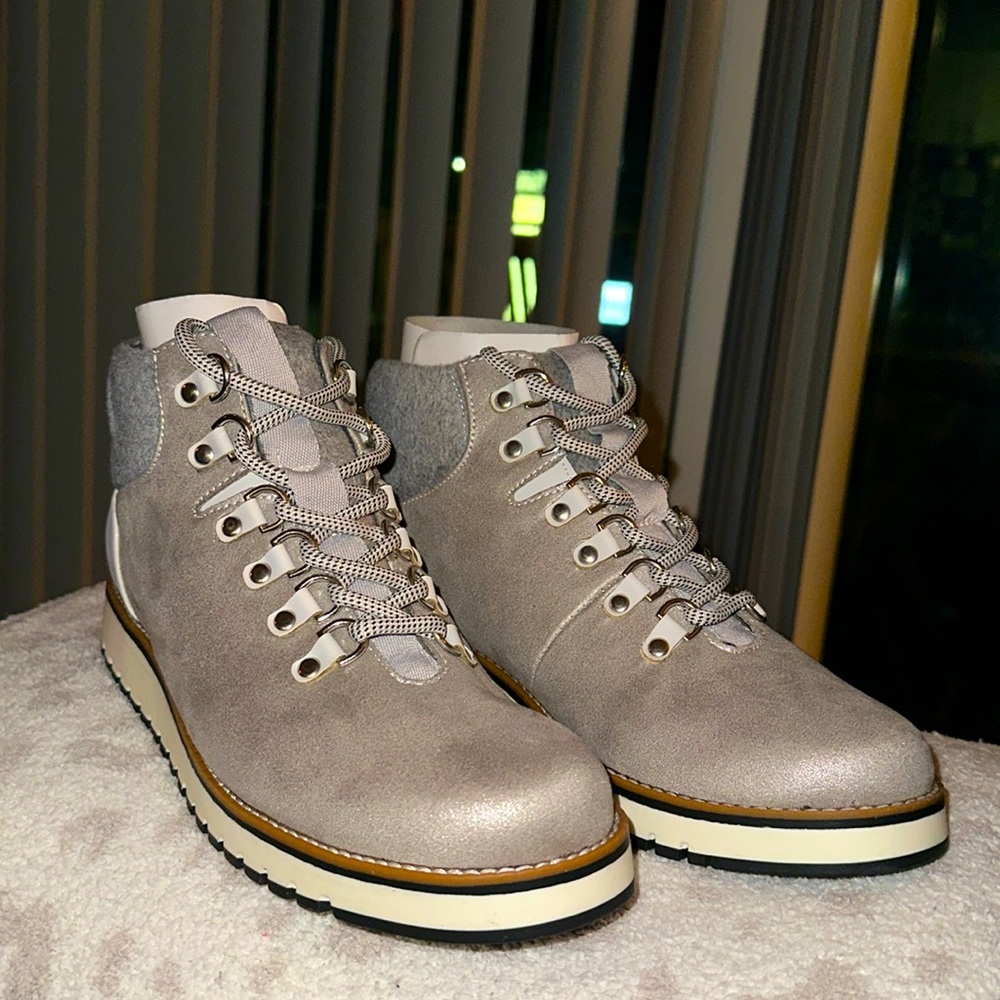 BNWT Sonoma Katherina Winter Sneaker Boots
